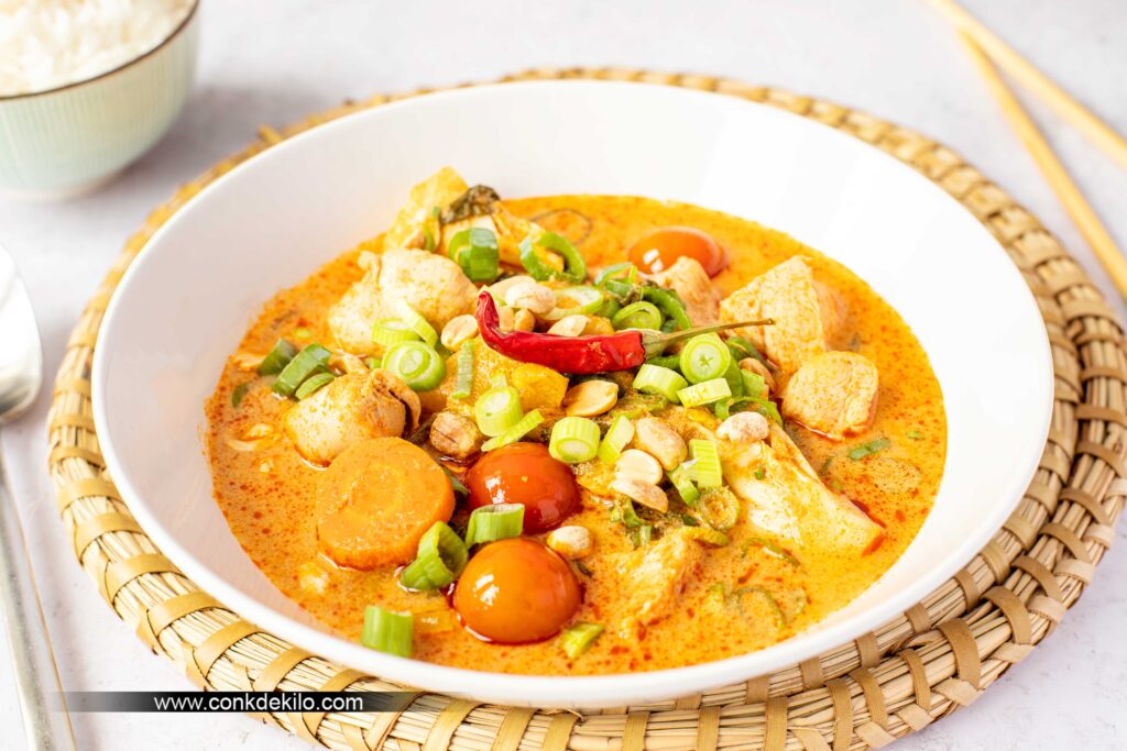 Sopa de verduras y pollo tailandés: sabores explosivos