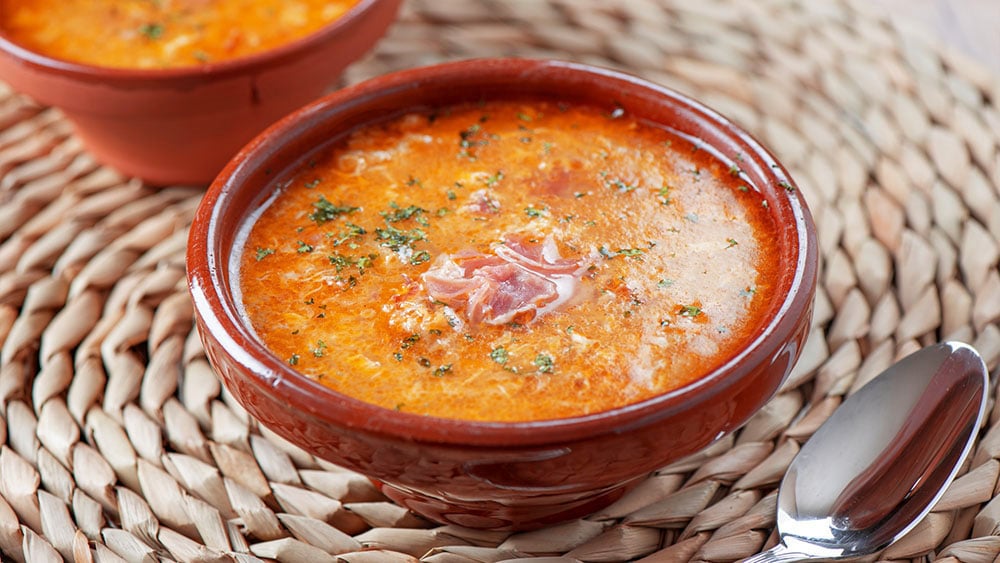 Sopa de ajo con tomillo y limón: una opción deliciosa y reconfortante