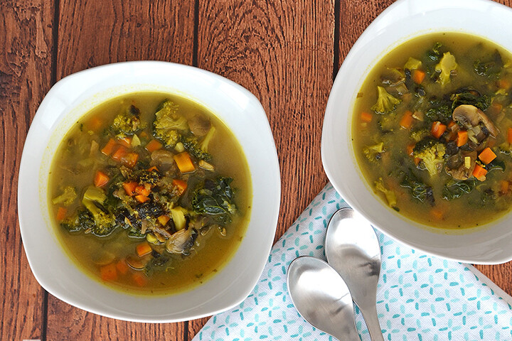 Sopa de vegetales y cúrcuma: receta saludable y deliciosa