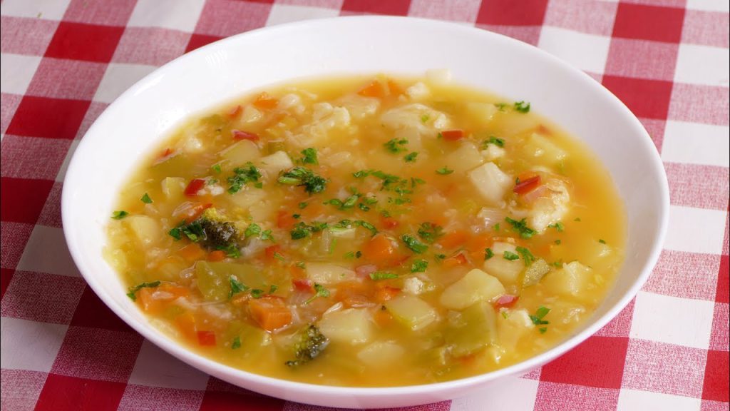 Sopa de verduras baja en colesterol: receta saludable y deliciosa
