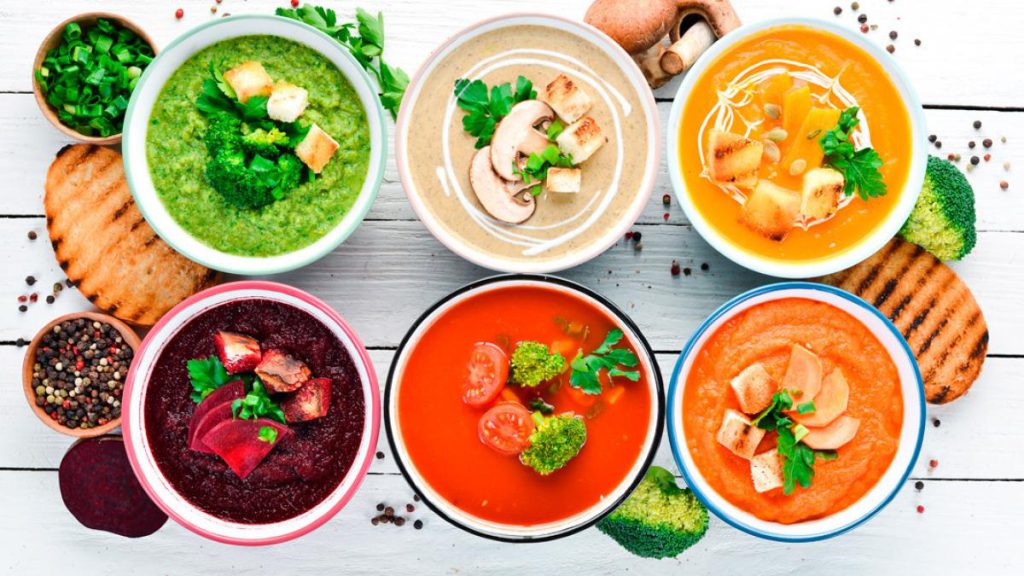 Sopa termogénica de vegetales: receta saludable para adelgazar